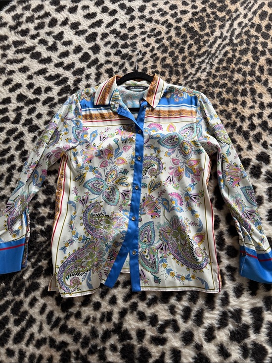 Tops - Zara silky button-down top.